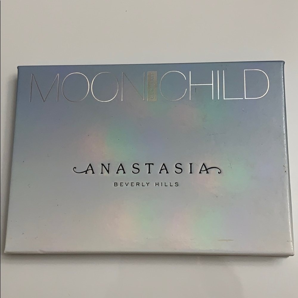 Anastasia Beverly Hills Moonchild Glow Kit